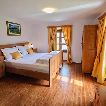 Wine Grower's Mansion Zlati Gric Apartment