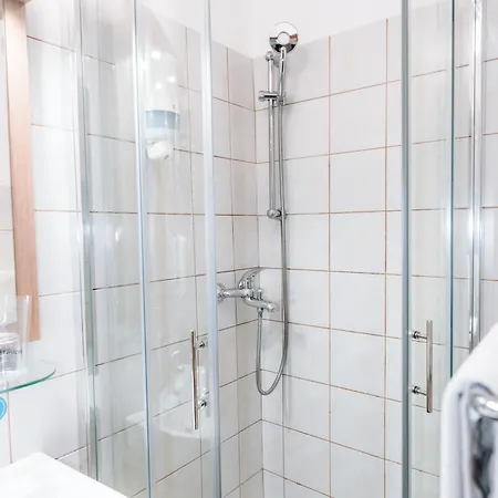 ワイン グローワーズ マンション ズラティ グリツ アパート Slovenske Konjice