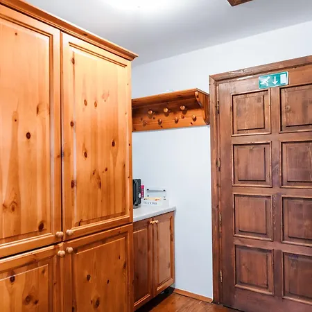 Wine Grower's Mansion Zlati Gric *