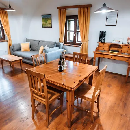 Wine Grower's Mansion Zlati Gric Slovenske Konjice